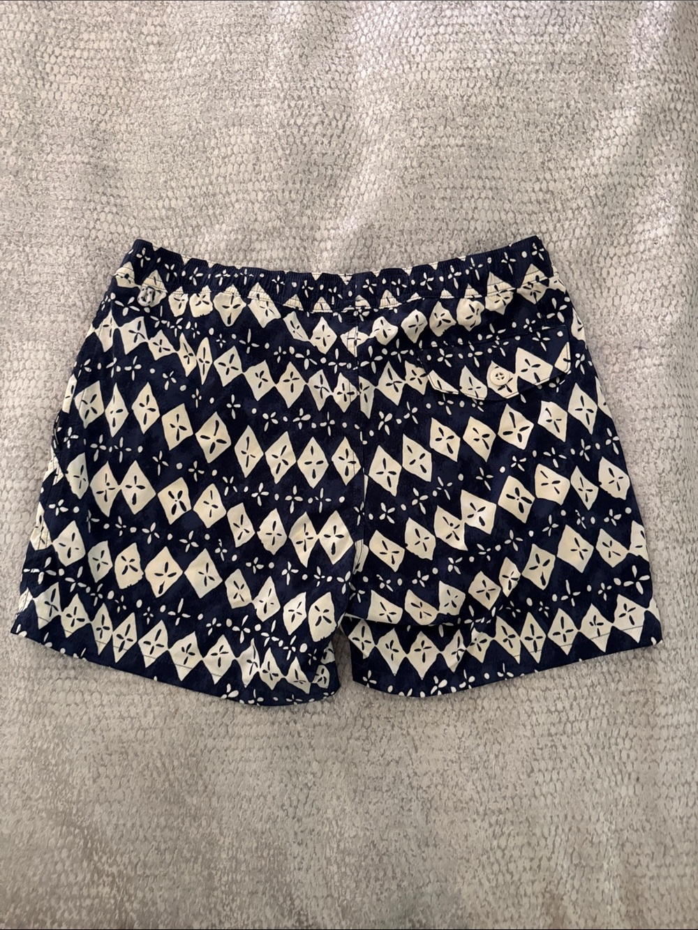 J. Crew Navy & White Geometric 6'' stretch swim trunk, sz Med - Picture 3 of 7